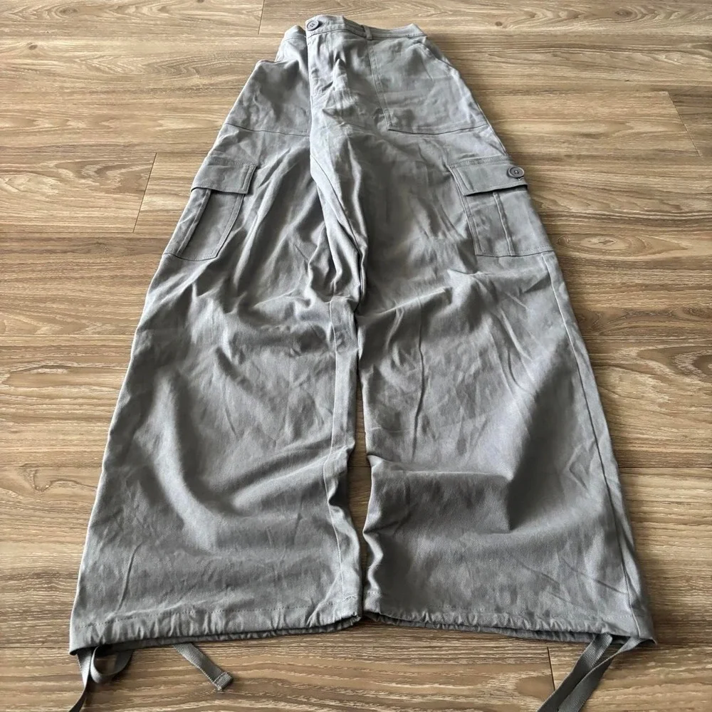 Vintage Y2K/2000s Baggy Grey Skater Cargo Pants! 30x30